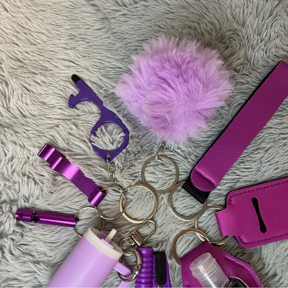 10pcs Purple Keychain Accessory Set - Picture 2 of 4